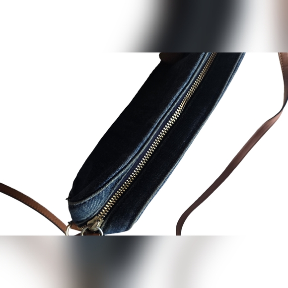 Guess Jean Pattern Small Purse with Adjustable Strap - Picture 3 of 5